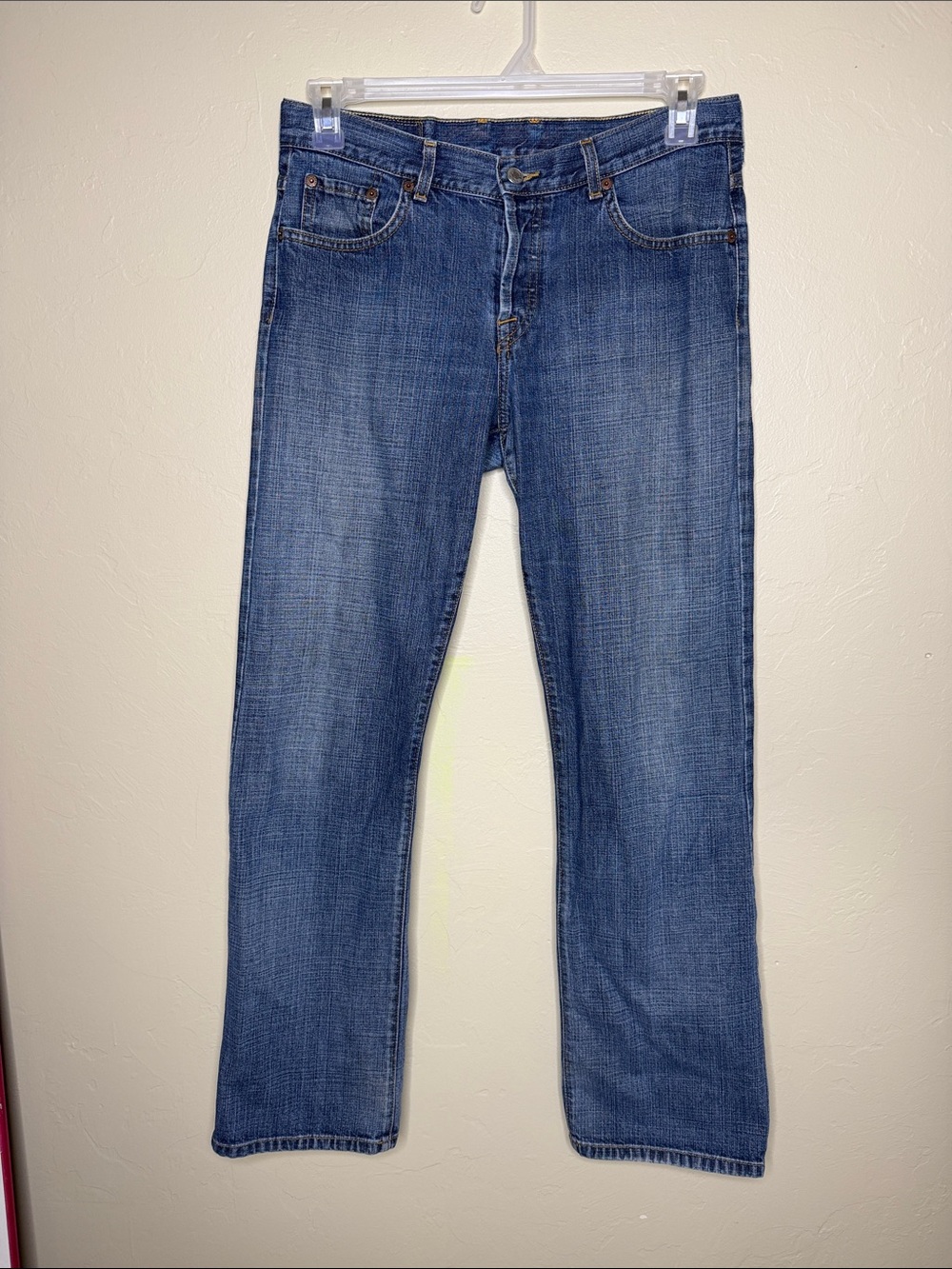 Lucky Brand Women’s Straight Jeans in Medium Blue Wash - Picture 1 of 8